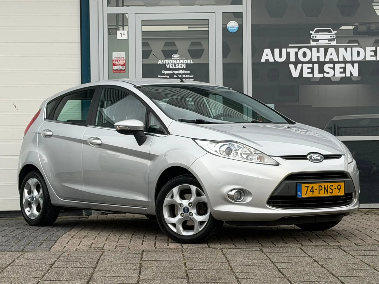 Ford Fiesta (2011) — foto 1