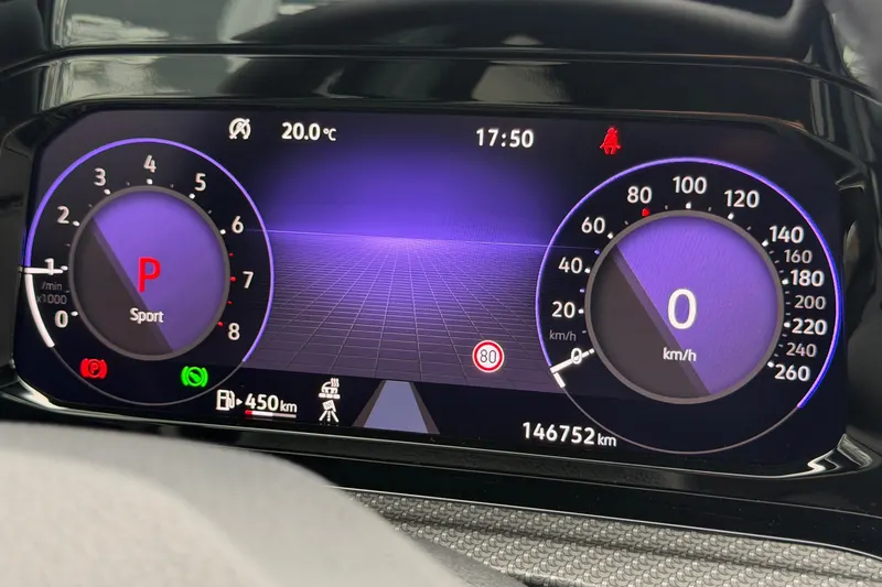 Volkswagen Golf (2022)