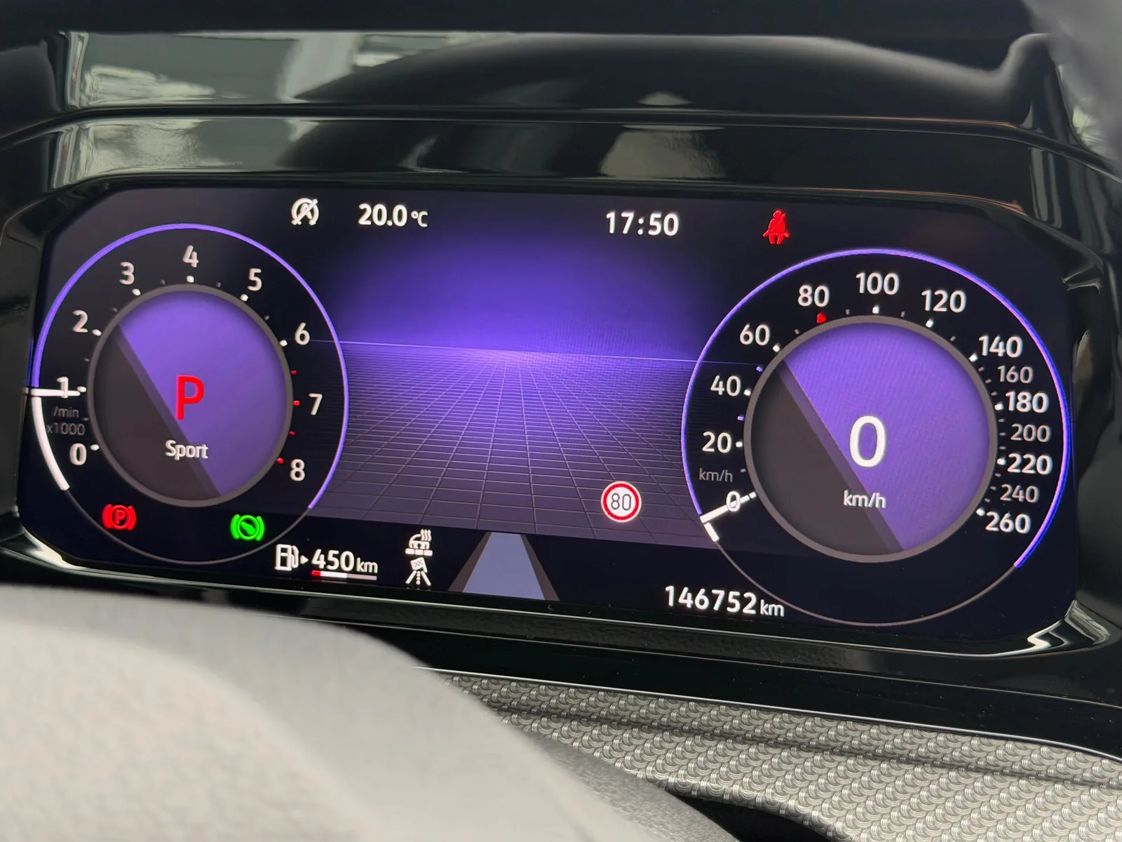 Volkswagen Golf (2022) — foto 1