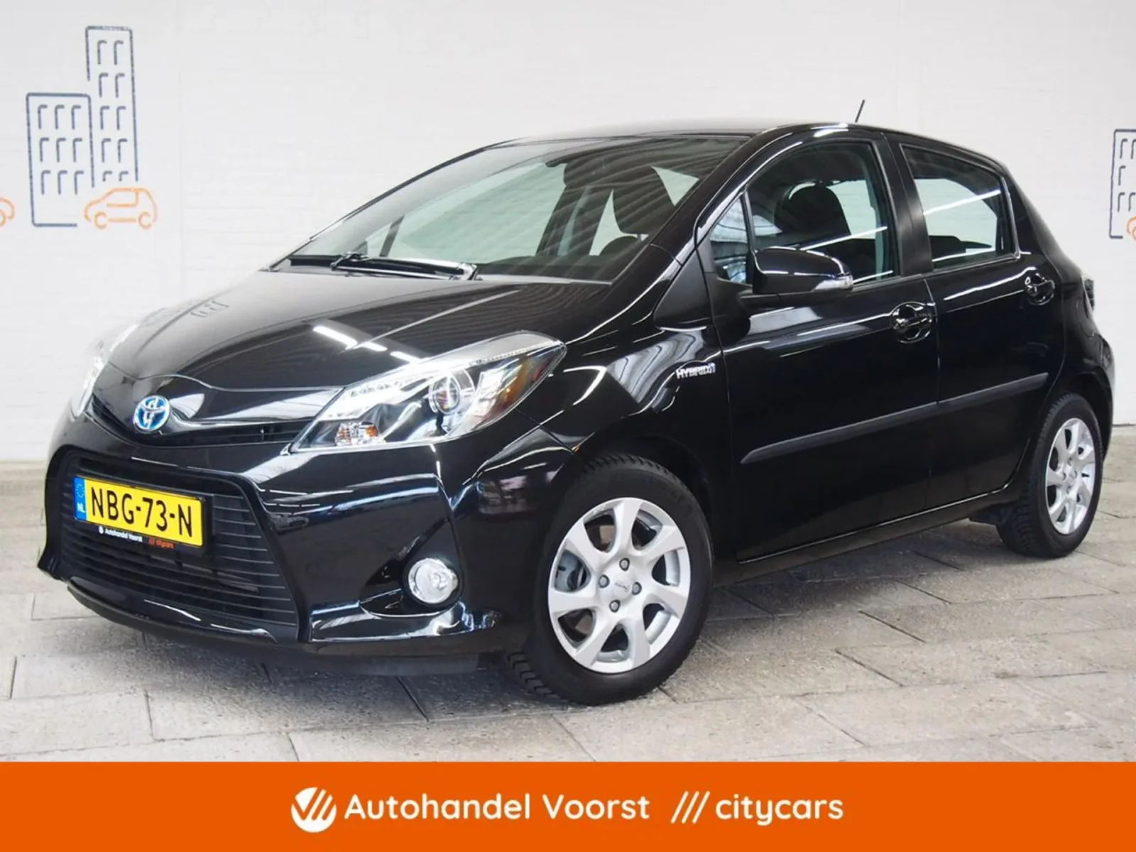 Toyota Yaris (2013) — foto 1