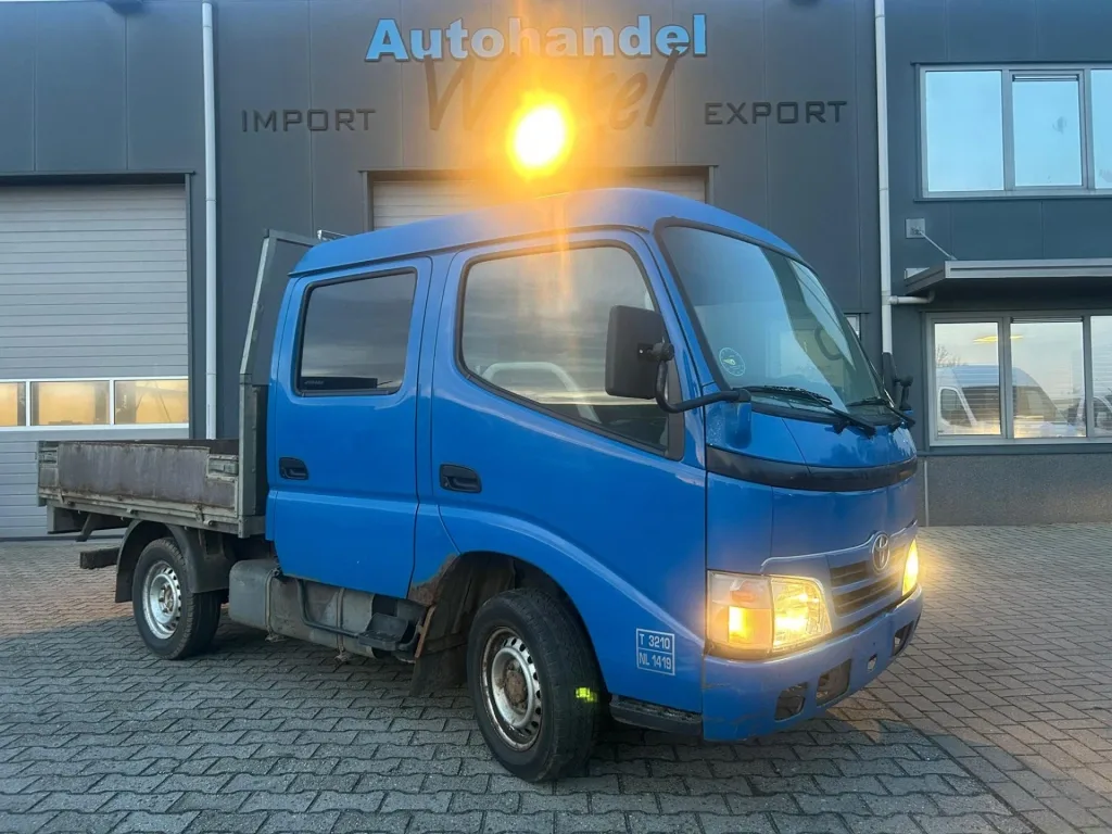 Toyota Dyna (2011) — foto 1