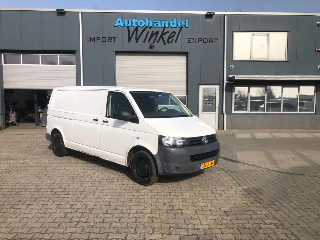Volkswagen Transporter (2010) — foto 1
