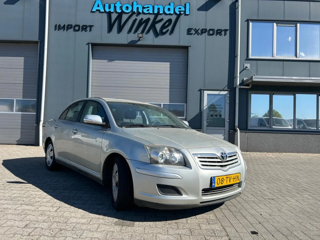 Toyota Avensis (2007) — foto 1