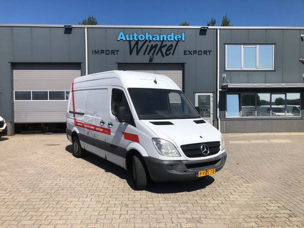 Mercedes-Benz Sprinter (2010) — foto 1