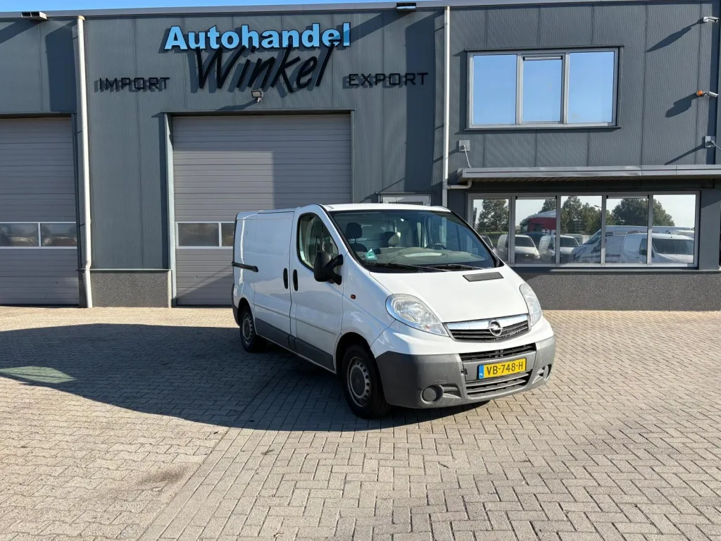Opel Vivaro (2013) — foto 1