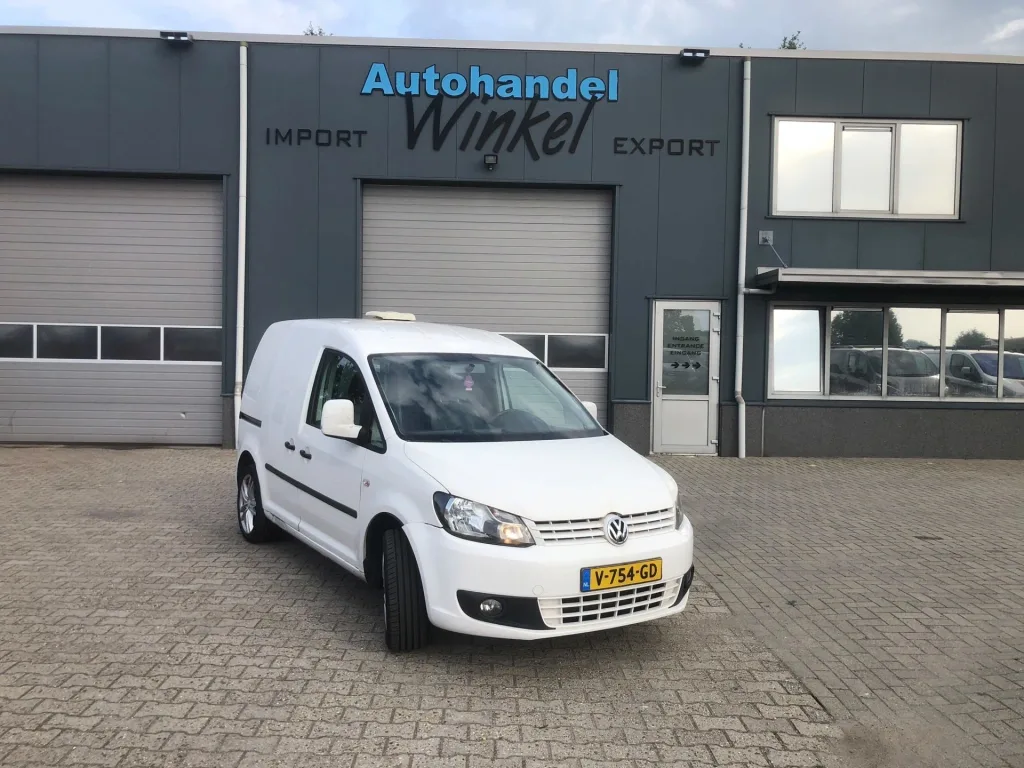 Volkswagen Caddy (2012) — foto 1