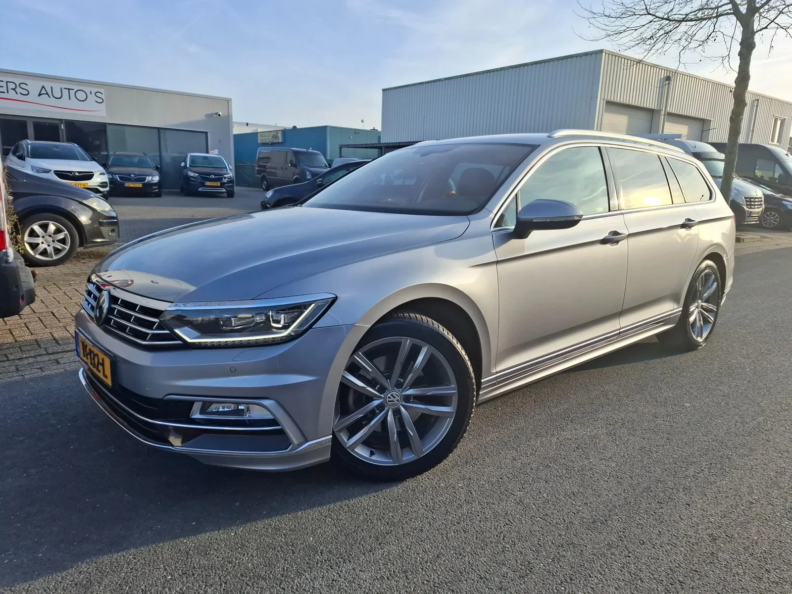 Volkswagen Passat (2018) — foto 1