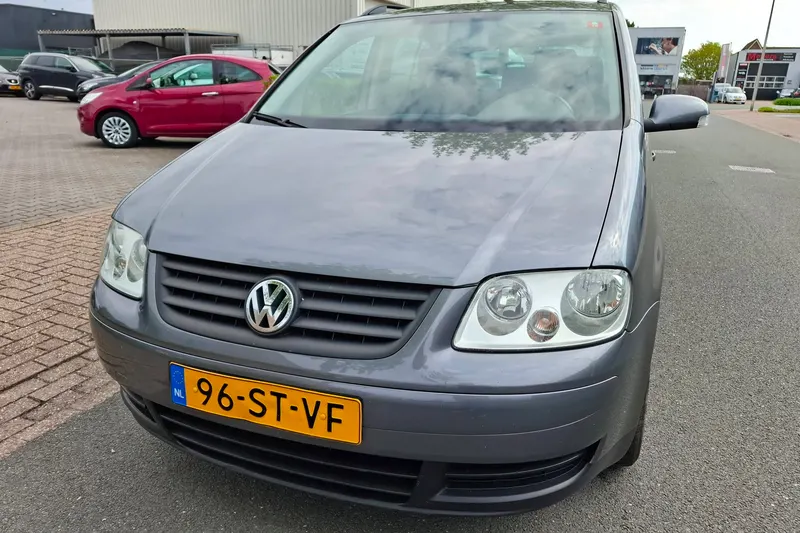 Volkswagen Touran (2006)