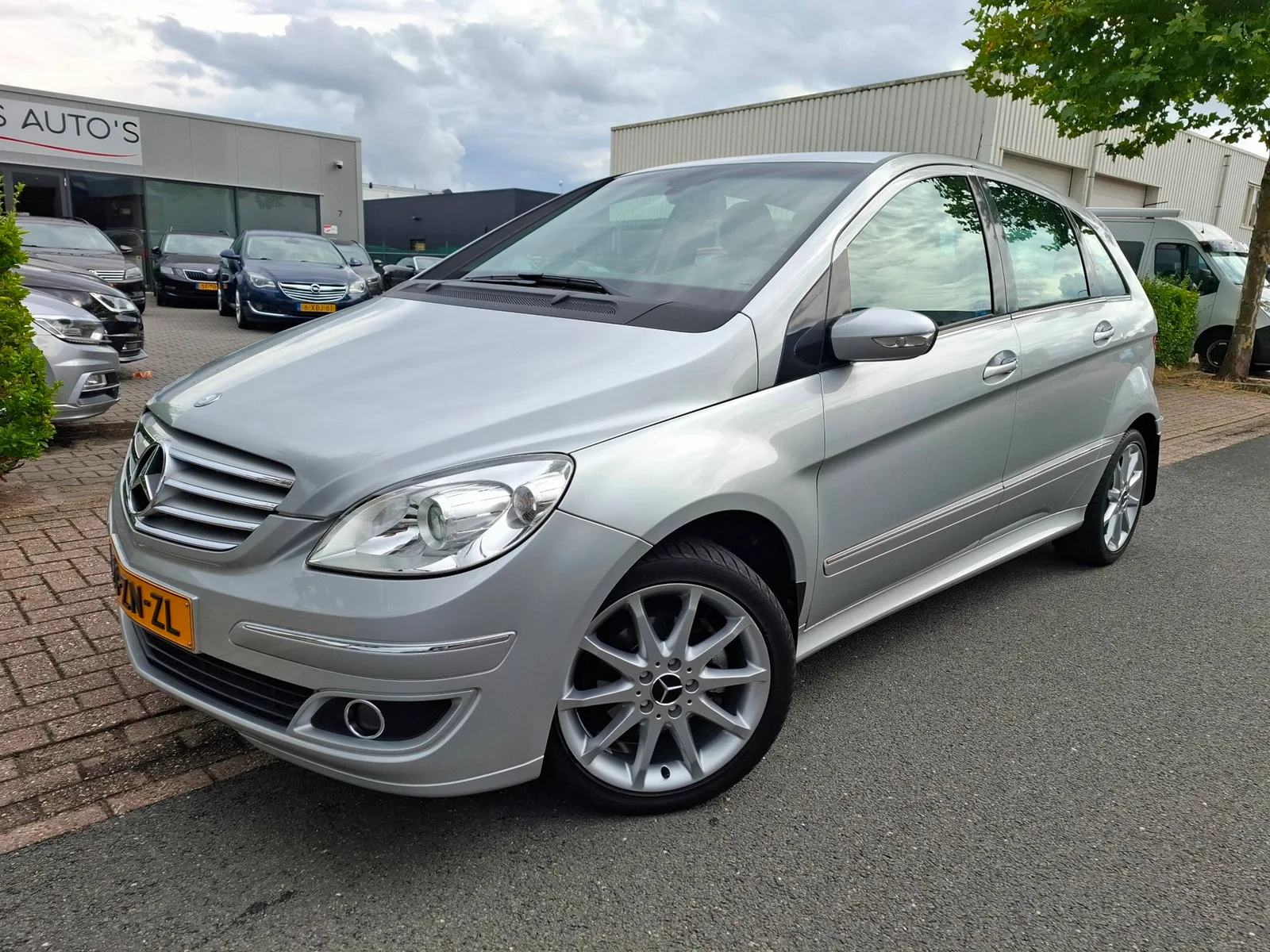 Mercedes-Benz B-Klasse (2008) — foto 1
