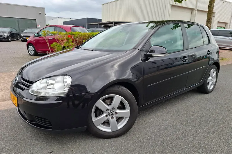 Volkswagen Golf (2006)