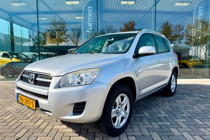 Toyota RAV4 (2009)