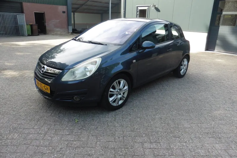 Opel Corsa (2008)
