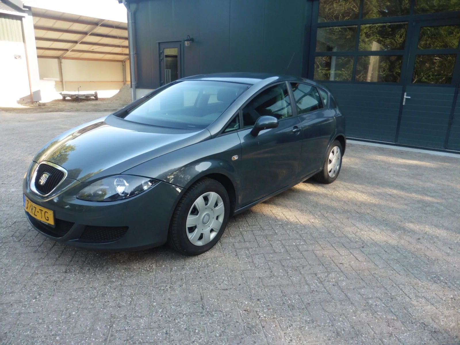 SEAT Leon (2005) — foto 1