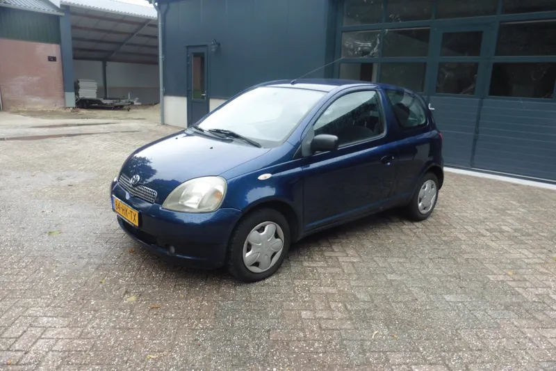 Toyota Yaris (2001)