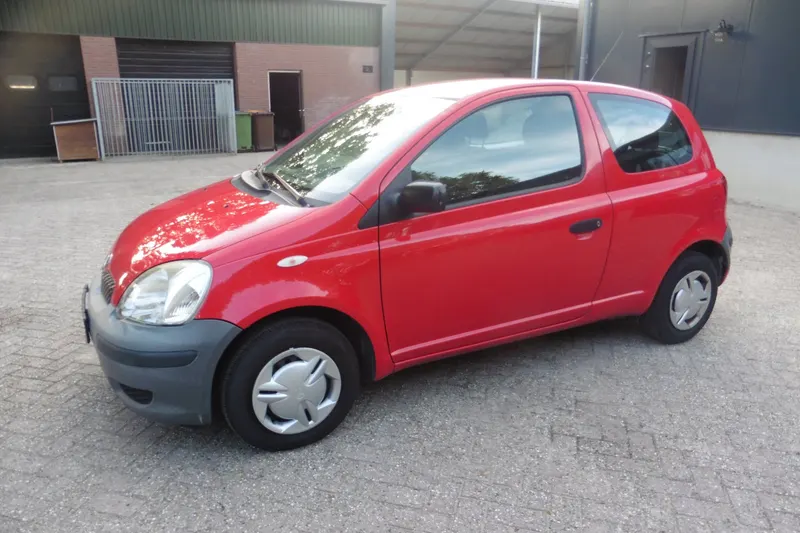 Toyota Yaris (2004)