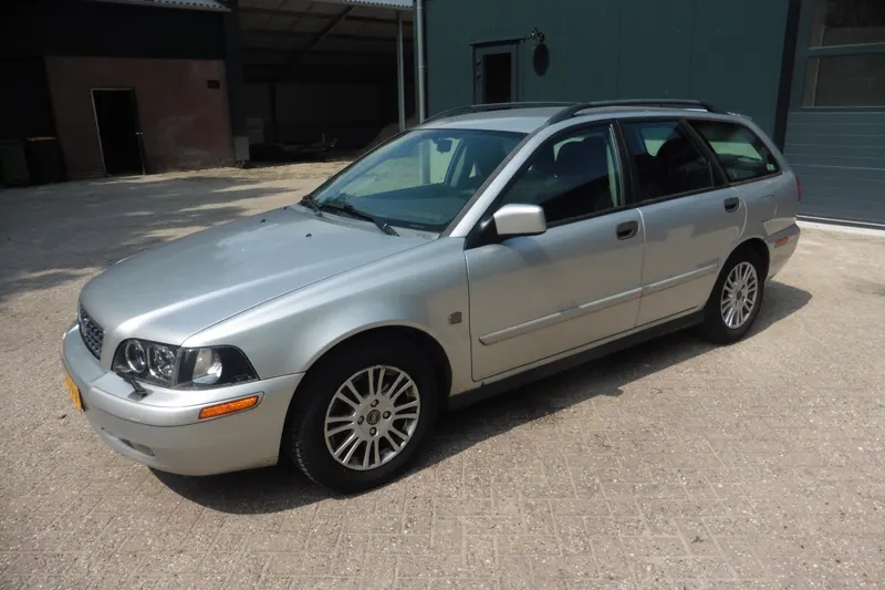 Volvo V40 (2004)