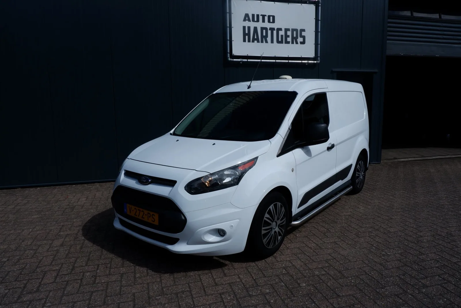 Ford Transit Connect (2018) — foto 1