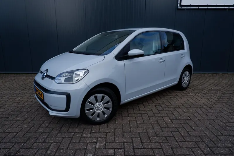 Volkswagen Up! (2017)