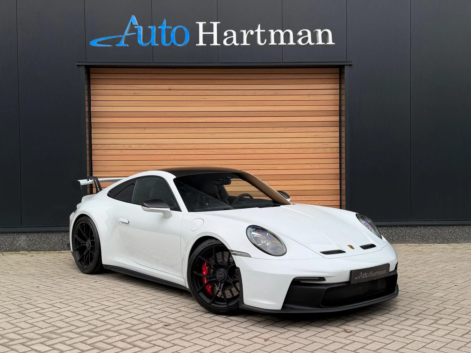 Porsche 911 (2022) — foto 1