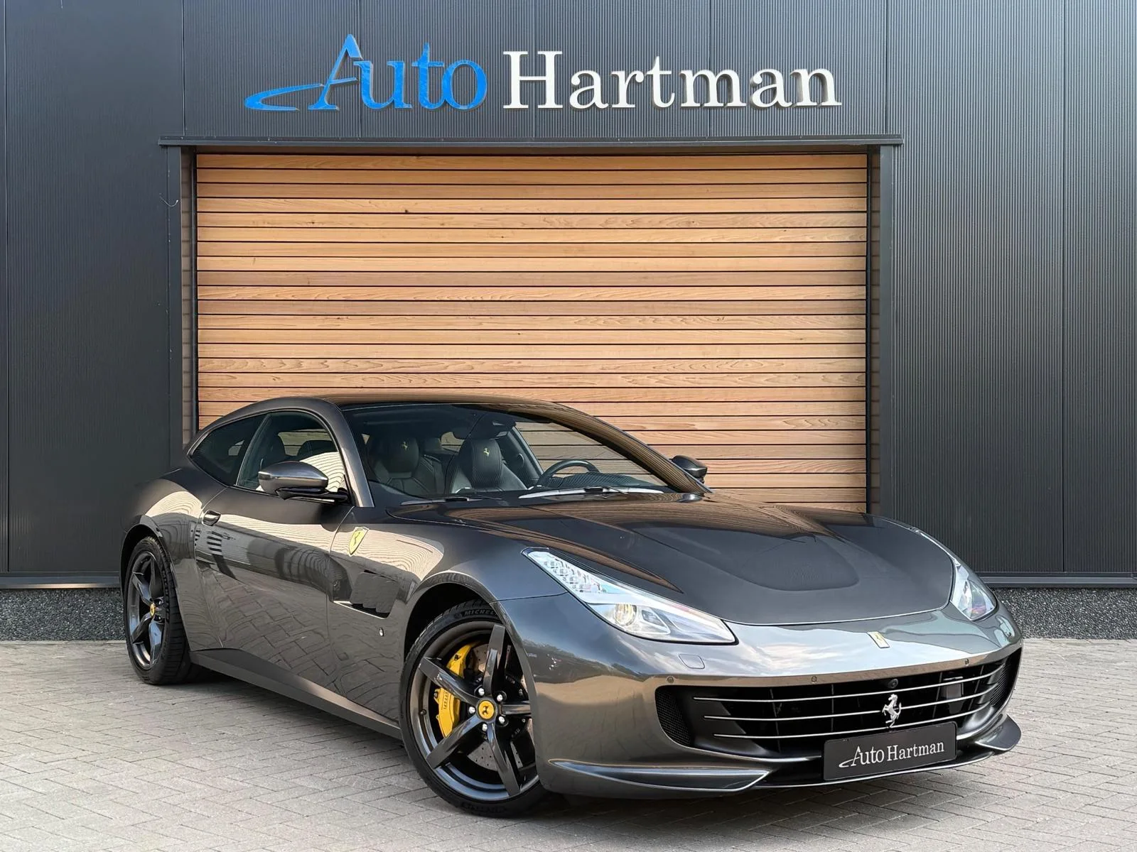 Ferrari GTC4Lusso (2021) — foto 1