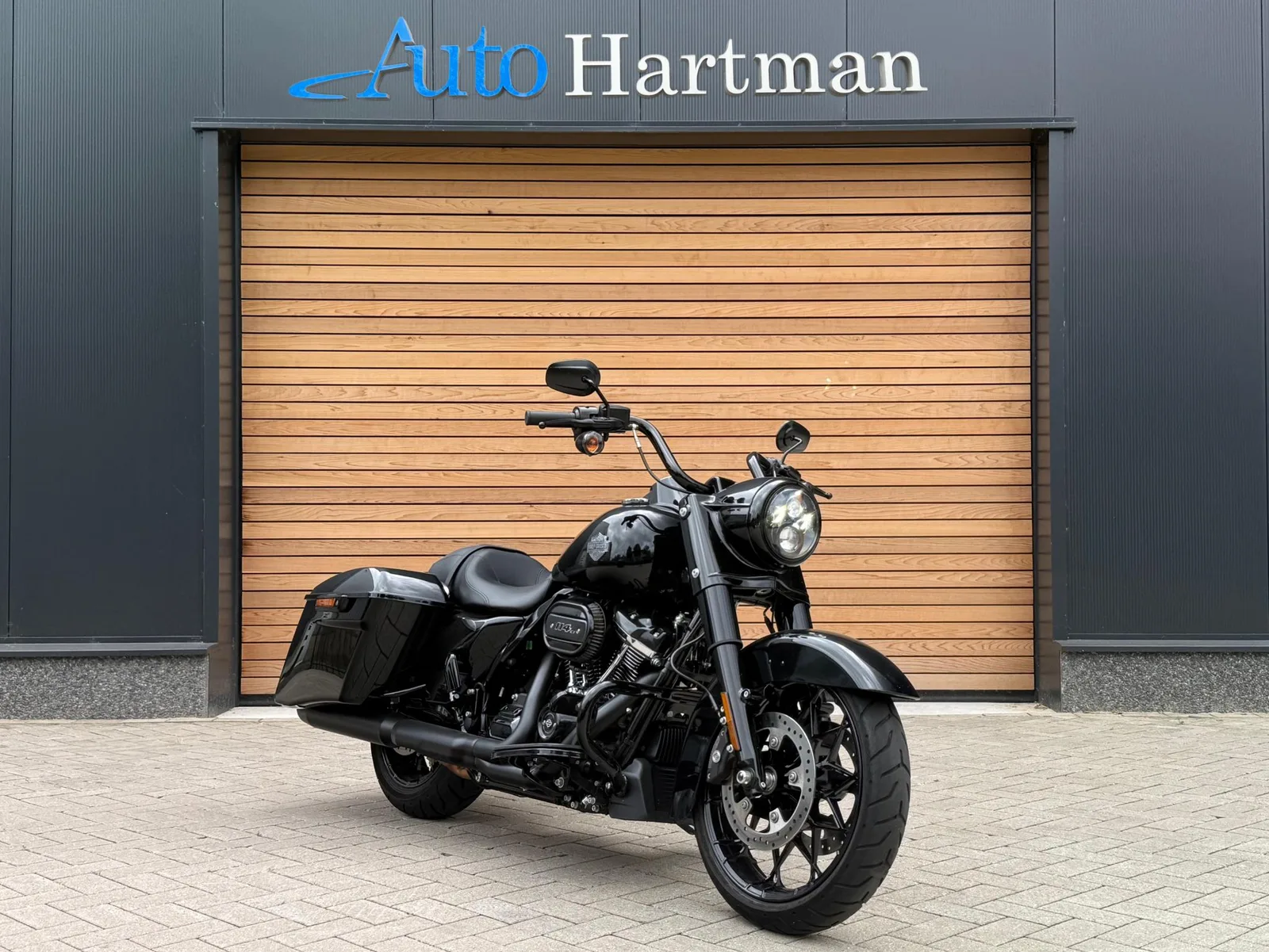 Harley-Davidson Road King (2024) — foto 1