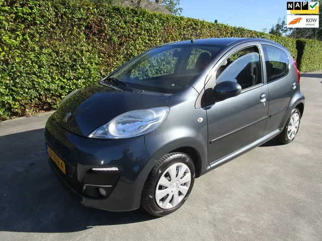 Peugeot 107 (2012) — foto 1