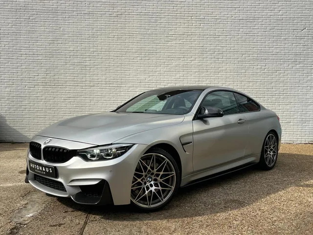 BMW M4 (2017) — foto 1
