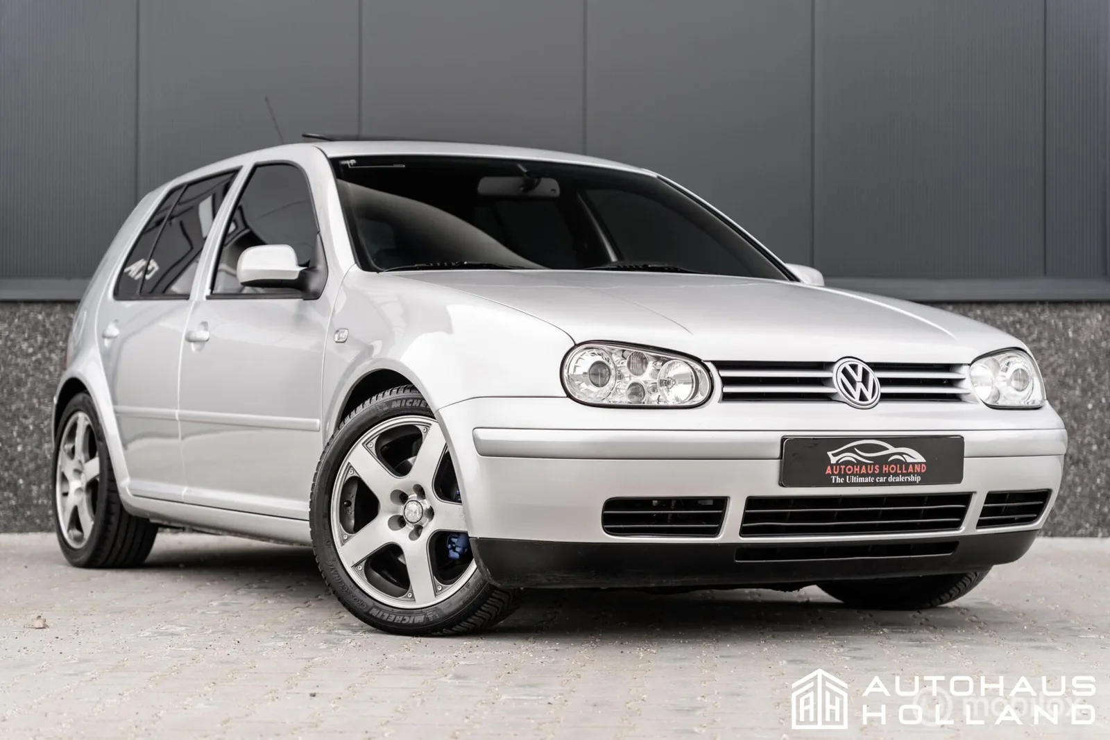 Volkswagen Golf (2002) — foto 1