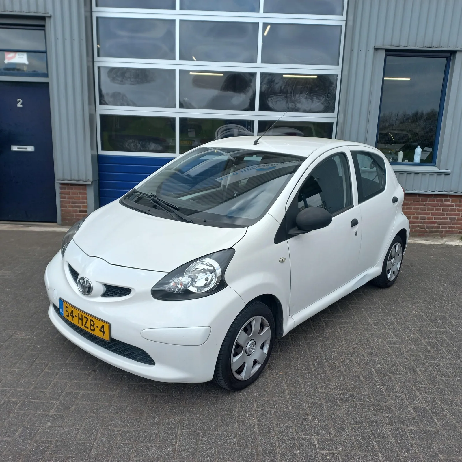 Toyota Aygo (2009) — foto 1