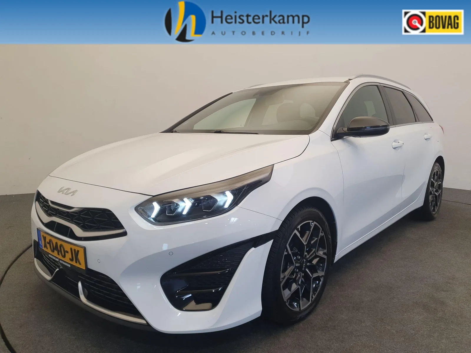 Kia Ceed (2023) — foto 1