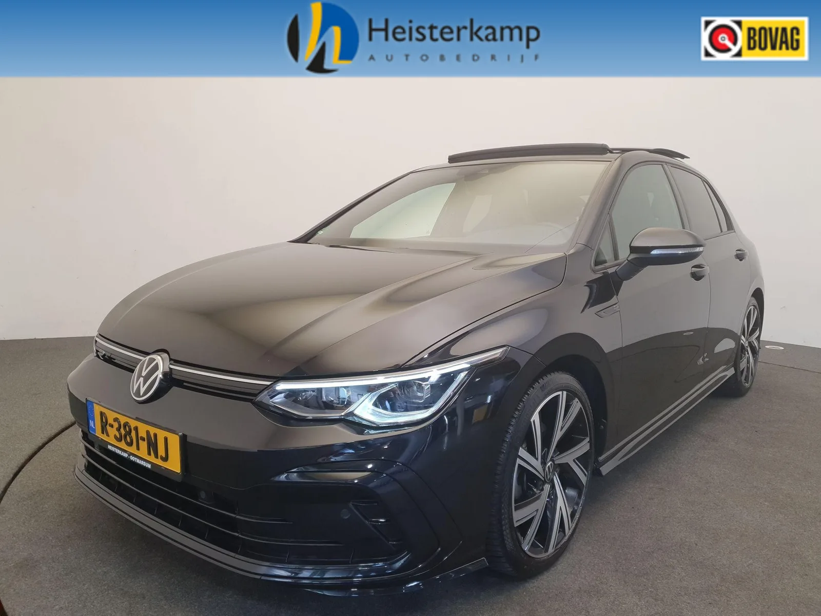 Volkswagen Golf (2022) — foto 1