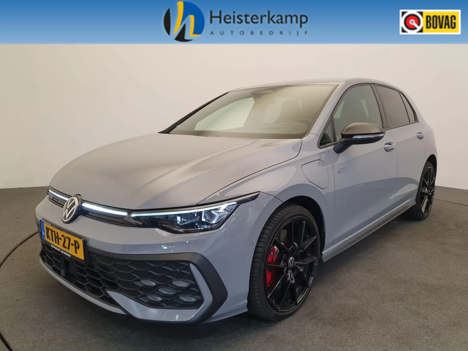 Volkswagen Golf (2025) — foto 1