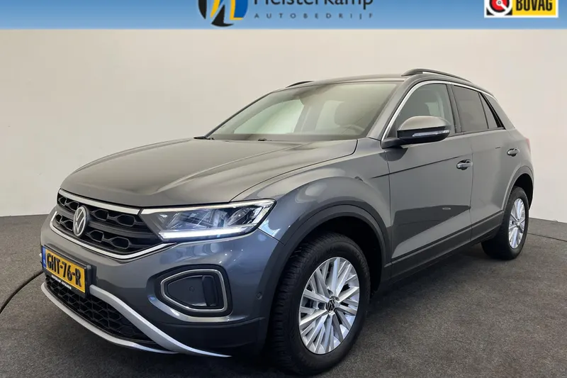Volkswagen T-Roc (2023)