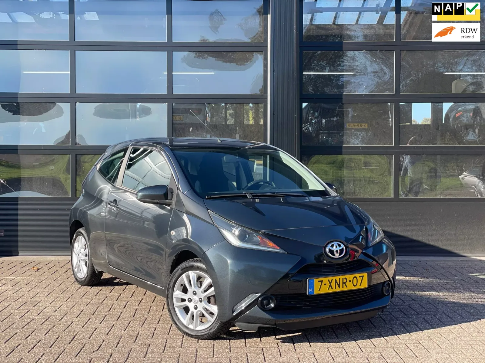 Toyota Aygo (2014) — foto 1