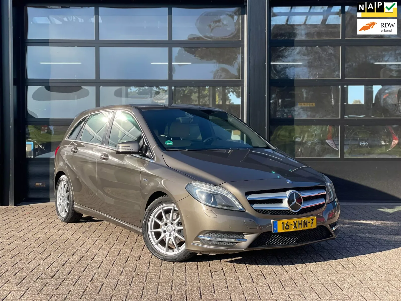 Mercedes-Benz B-Klasse (2012) — foto 1