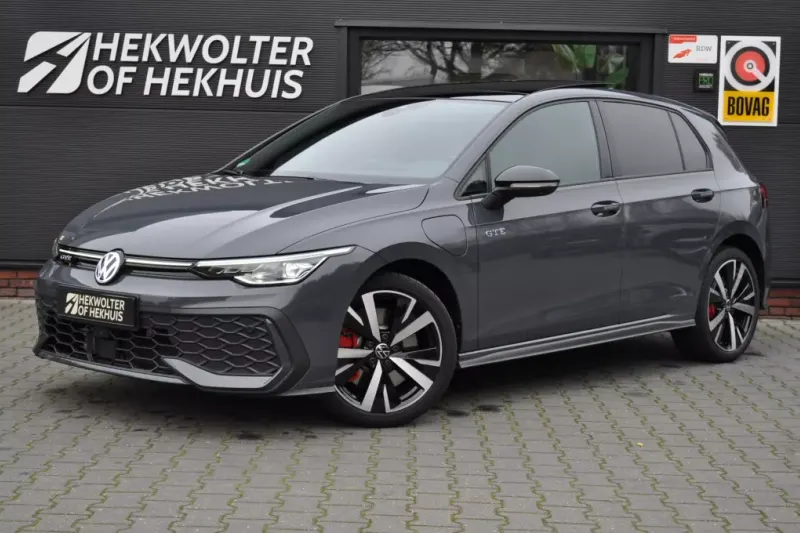 Volkswagen Golf (2024)