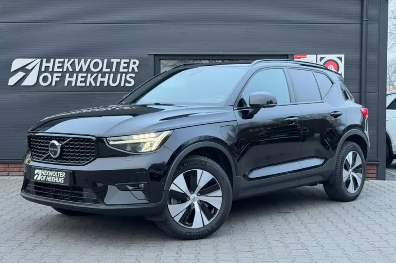 Volvo XC40 (2022)