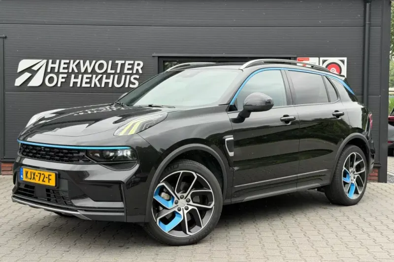 Lynk & Co 01 (2023)