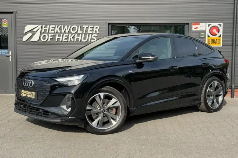 Audi Q4 e-tron (2023)