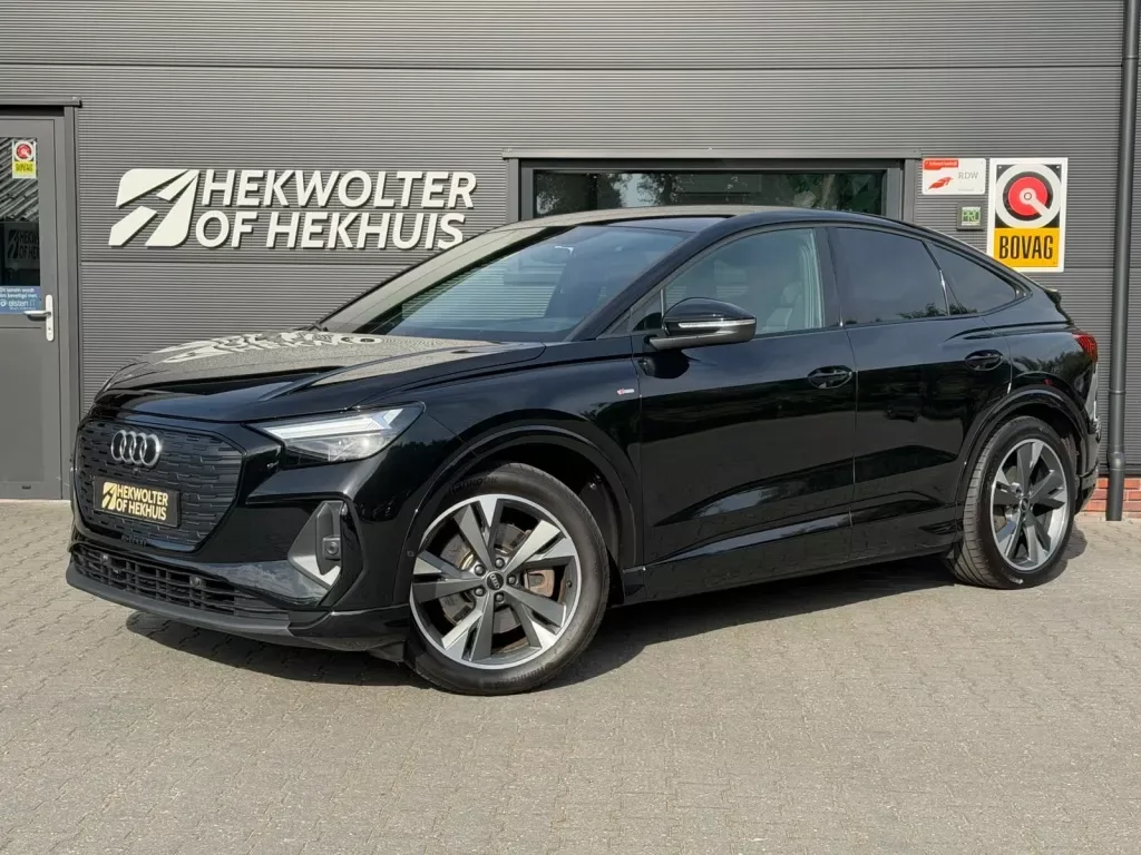 Audi Q4 e-tron (2023) — foto 1