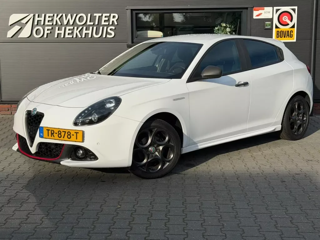 Alfa Romeo Giulietta (2017) — foto 1