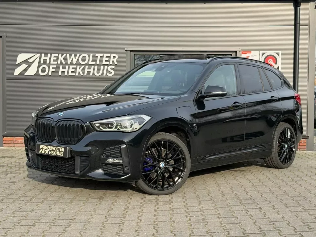BMW X1 (2021) — foto 1