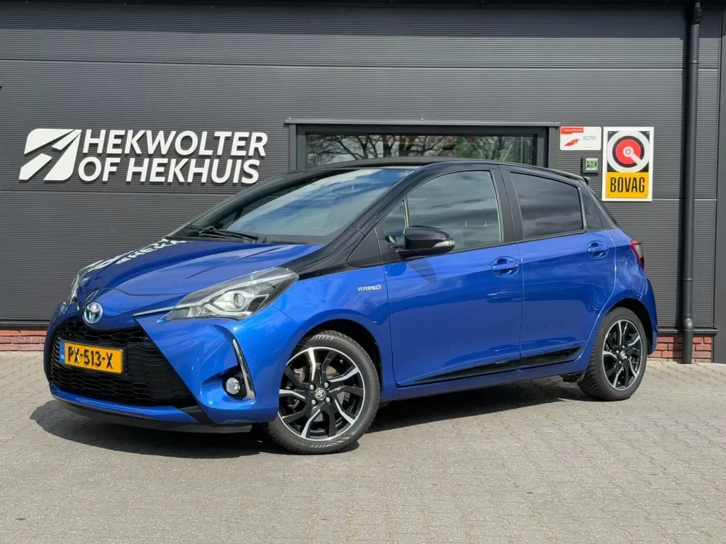 Toyota Yaris (2017) — foto 1