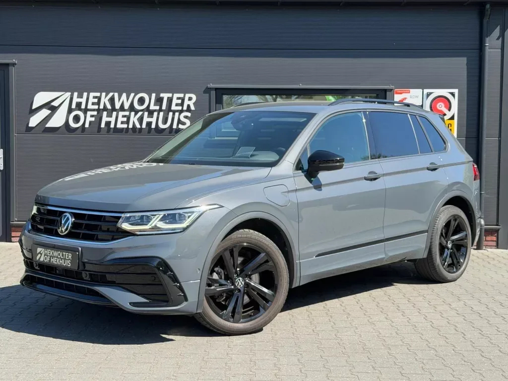 Volkswagen Tiguan (2021) — foto 1