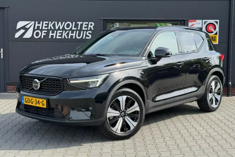 Volvo XC40 (2022)