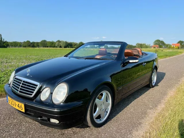 Mercedes-Benz CLK-Klasse (2000) — foto 1