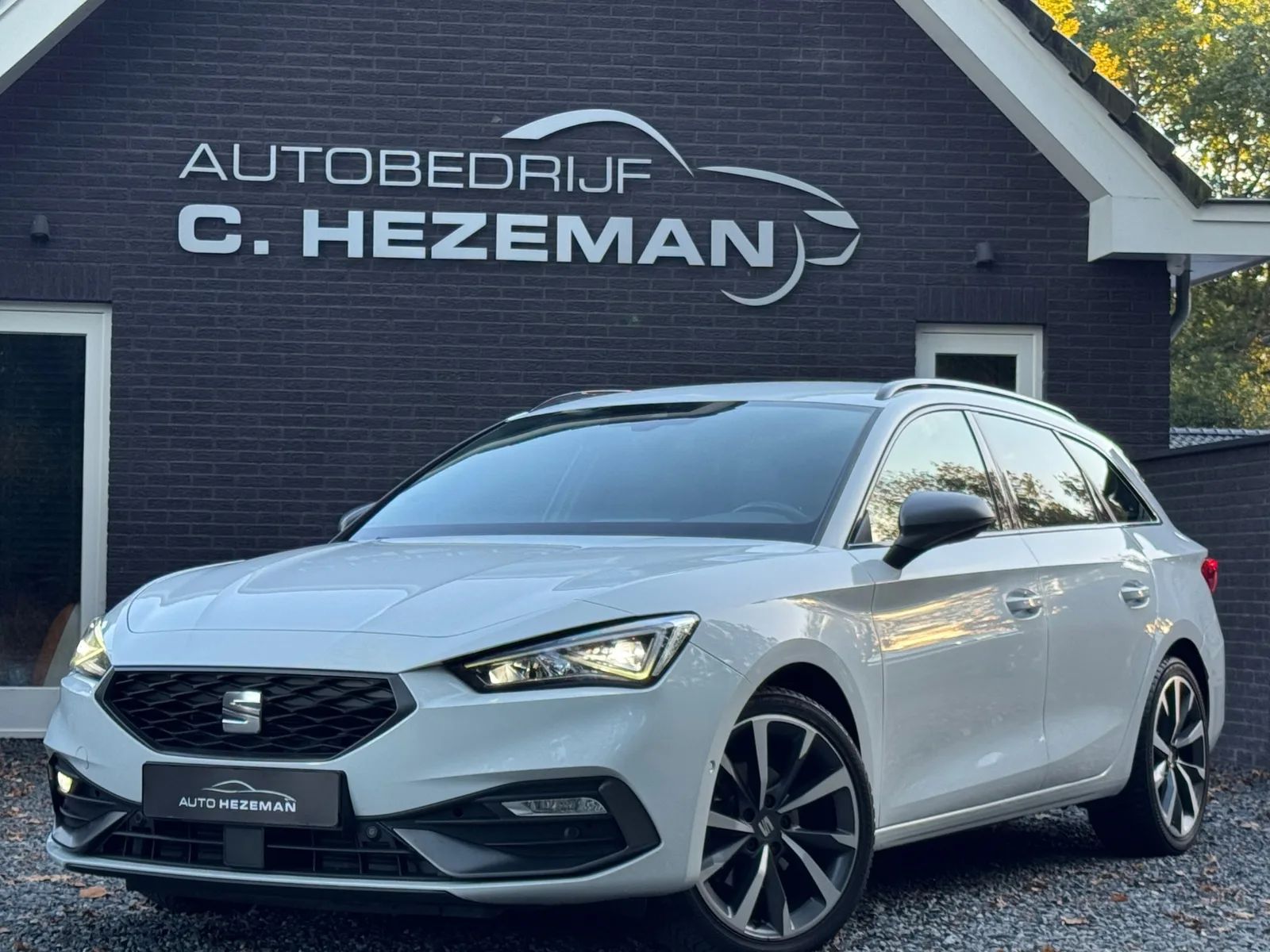 SEAT Leon Sportstourer (2021) — foto 1