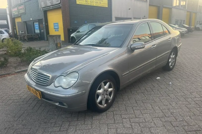 Mercedes-Benz C-Klasse (2003)