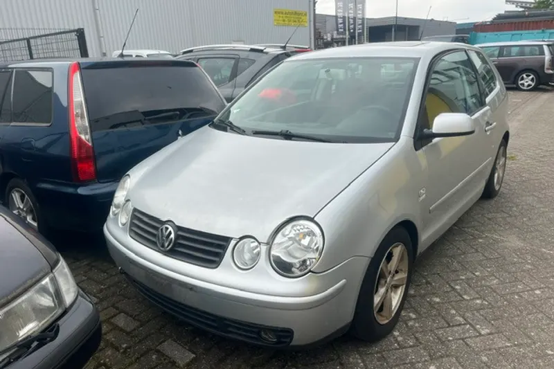 Volkswagen Polo (2002)