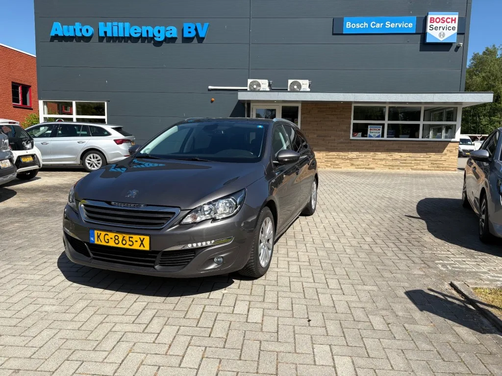 Peugeot 308 (2016) — foto 1